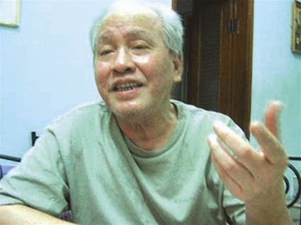 Tháng 1/1990, ông Lê Ất Hợi (19/11/1935 - 8/3/2011) kế nhiệm chức vụ Chủ tịch UBND TP Hà Nội. Ông Lê Ất Hợi ( quê quán tại Phủ Lạng Thương, tỉnh Bắc Giang, nay thuộc xã Đa Mai, thành phố Bắc Giang, tỉnh Bắc Giang) là kỹ sư xây dựng.