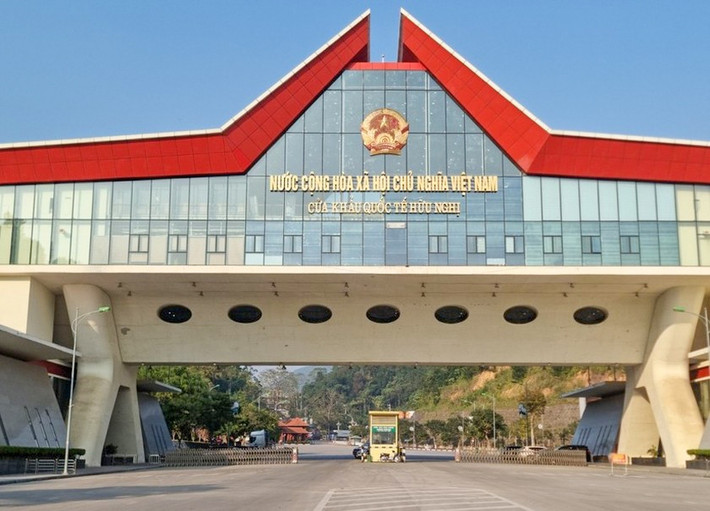 Theo hồ sơ vụ án, ngày 22/4/2011, Phòng Cảnh sát truy nã tội phạm nhận được Công văn số 926 của Cục Lãnh sự quán Bộ Ngoại giao đề nghị truy tìm một phụ nữ người Trung Quốc bị mất tích tại Hà Nội tên là Kim Xuân Tiên. Bà Tiên nhập cảnh vào Việt Nam ngày 8/4/2011 qua cửa khẩu Hữu Nghị và đến bến xe Gia Lâm vào lúc 17h cùng ngày. Vào thời điểm đó, bà Tiên vẫn liên lạc được với bạn bè, nhưng đến 18h thì mất liên lạc hoàn toàn. (Ảnh minh họa, nguồn internet)