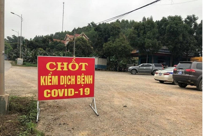 Chống người thi hành công vụ cách ly COVID -19: Ngày 15/4, Viện kiểm sát nhân dân huyện Tiên Du, tỉnh Bắc Ninh đã phê chuẩn quyết định khởi tố đối tượng Hoàng Quốc Quân (trú tại huyện Lục Yên, tỉnh Yên Bái) là công nhân, hiện đang thuê trọ tại thôn Đại Sơn, xã Hoàn Sơn, huyện Tiên Du, tỉnh Bắc Ninh về tội “Chống người thi hành công vụ”. (Ảnh minh họa).