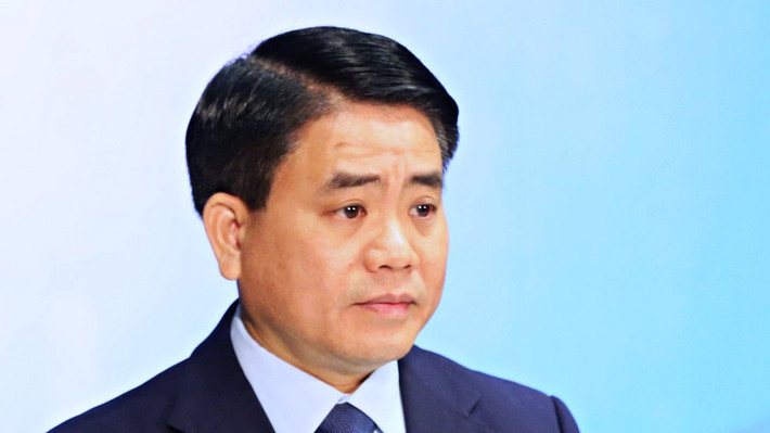 Nhận tài liệu mật, ông Chung chuyển cho Nguyễn Anh Ngọc (thư ký riêng) và tài xế Trung để họ chỉnh sửa tài liệu, che phần chữ ký của điều tra viên khi in ra giấy, đưa lại cho ông Chung. Ngày 11/12/2020, ông Chung bị TAND Hà Nội tuyên 5 năm tù. Phạm Quang Dũng lĩnh 4 năm 6 tháng tù. Nguyễn Hoàng Trung và Nguyễn Anh Ngọc lần lượt nhận 24 tháng và 18 tháng tù.