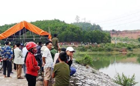 Bà nội giết cháu gái vì miếng thịt và mâu thuẫn với bố mẹ: Ngày 7/11, tại cơ quan công an, bà Nguyễn Thị Hường (64 tuổi, xã Hậu Thành, huyện Yên Thành , Nghệ An) khai nguyên nhân sát hại cháu gái ruột (11 tuổi) là do bố mẹ cháu và cháu hỗn láo với ông bà. Một lần trong bữa ăn, bà gắp miếng thịt cho chồng thì bị con trai mắng và gắp miếng thịt vào bát cháu nội khiến bà tức tối.