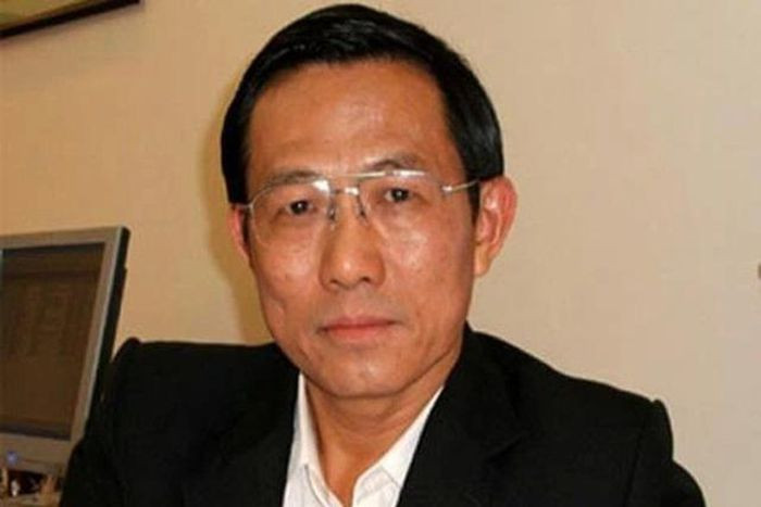 Cách tất cả chức vụ trong Đảng của ông Cao Minh Quang: Ngày 15/12, Ban Bí thư quyết định cách tất cả chức vụ trong Đảng của nguyên Thứ trưởng Bộ Y tế Cao Minh Quang vì ông có nhiều sai phạm rất nghiêm trọng, để lưu hành thuốc giả gây thiệt hại số tiền 50,6 tỷ đồng.