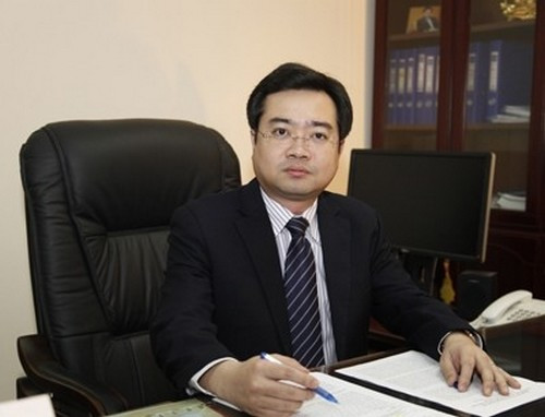 Ông Nguyễn Thanh Nghị là Ủy viên Ban Chấp hành Trung ương Đảng khóa XII, Tiến sĩ khoa học kỹ thuật xây dựng.