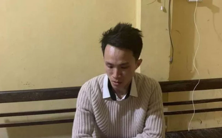 Nhưng khi bộ quần áo, đôi giày Hưng dùng khi gây án, còn cả giấy tờ tùy thân của bà Nhung được trinh sát thu được tại nhà trọ của hắn dưới Hà Nội, chiếc xe máy tang vật thu tại một điểm trông giữ xe máy trên quận Thanh Xuân từ chiếc vé gửi xe Hưng nhét trong túi quần áo thì gã kiến trúc sư gian manh, lỳ lợm mới cúi đầu nhận tội. Do cần tiền trang trải cho việc làm ăn thất bại, Hưng nghĩ cách trộm cắp tài sản. Trong một lần họp mặt gia đình, Hưng nghe thấy vợ chồng bà Nhung bàn việc chuẩn bị xây nhà. Nghĩ 2 bác có tiền, Hưng nung nấu suy nghĩ đột nhập vào nhà bác trộm cắp.