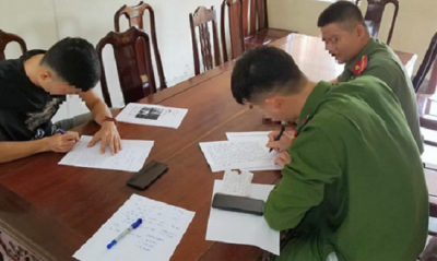 Tiến hành triệu tập làm việc, hai thanh niên này khai nhận đêm xảy ra vụ việc họ có đi xe máy qua nhà chị H. Tới cửa, hai thanh niên này đã trêu chị H bằng cách lấy tay đập mạnh vào cửa. Trêu đùa xong, họ nhanh chóng rời đi, về nhà và hoàn toàn không biết chuyện gì xảy ra sau đó. Những lời khai của hai nam thanh niên đó được Công an Hải Phòng thẩm tra là đúng sự thật, họ được loại nghi ra khỏi vụ án. (Ảnh minh họa, nguồn Internet)