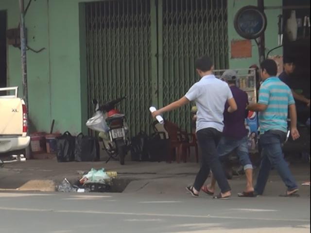 Bị anh họ của người yêu đâm, nam thanh niên tử vong: Bị ngăn cản yêu đương, khi xảy ra xô xát, V.V.V. (20 tuổi, trú tại huyện Yên Thế, Bắc Giang) đã bị anh họ của người yêu là Nguyễn Văn Đường (58 tuổi, ở huyện Hiệp Hòa, tỉnh Bắc Giang) dùng thanh xiên kim loại phi trúng người dẫn tới tử vong. Ngày 6/8, Công an tỉnh Bắc Giang cho biết đang tạm giữ Đường để điều tra về hành vi giết người. (Ảnh minh hoạ)