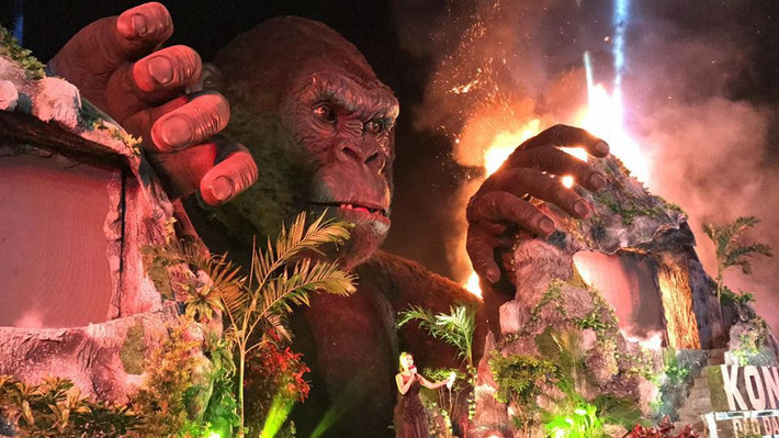 Đề xuất dựng mô hình 3D King Kong tại Hồ Gươm cũng vấp phải làn sóng phản đối dữ dội. Nhằm tận dụng sức ảnh hưởng dự án phim Kong: Skull Island, Bộ Văn hóa, Thể thao và Du lịch đã gửi văn bản đề nghị UBND Hà Nội tạo điều kiện dựng phối cảnh 3D bộ phim Kong: Skull Island tại một điểm nổi bật trên phố đi bộ quanh Hồ Gươm. Khu vực Tượng đài Cảm tử cho Tổ quốc quyết sinh (phố Đinh Tiên Hoàng, quận Hoàn Kiếm) được đề xuất là địa điểm đặt mô hình.