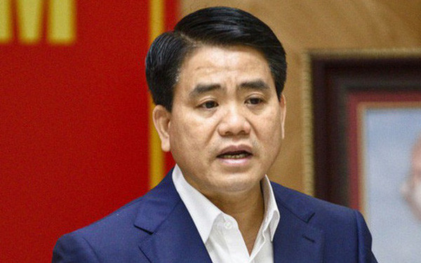 Trước đó, Chủ tịch HĐND Hà Nội Nguyễn Thị Bích Ngọc đã ký quyết định tạm đình chỉ quyền hạn, thực hiện nhiệm vụ đại biểu HĐND Hà Nội khóa XV, nhiệm kỳ 2016-2021, đối với ông Nguyễn Đức Chung để phục vụ quy trình tố tụng của các cơ quan tư pháp.
