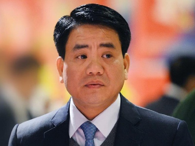 Vụ án còn lại là Vi phạm quy định về quản lý sử dụng tài sản nhà nước gây thất thoát, lãng phí xảy ra tại UBND Hà Nội và các đơn vị liên quan.