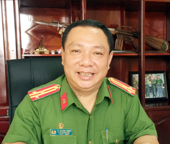 Còn đại tá Lê Quang Nhân trước đây từng là Phó giám đốc Sở Cảnh sát PCCC Công an tỉnh Đồng Nai. Vào giữa năm 2018, đại tá Nhân được điều động về làm Phó giám đốc Công an tỉnh Bình Thuận.