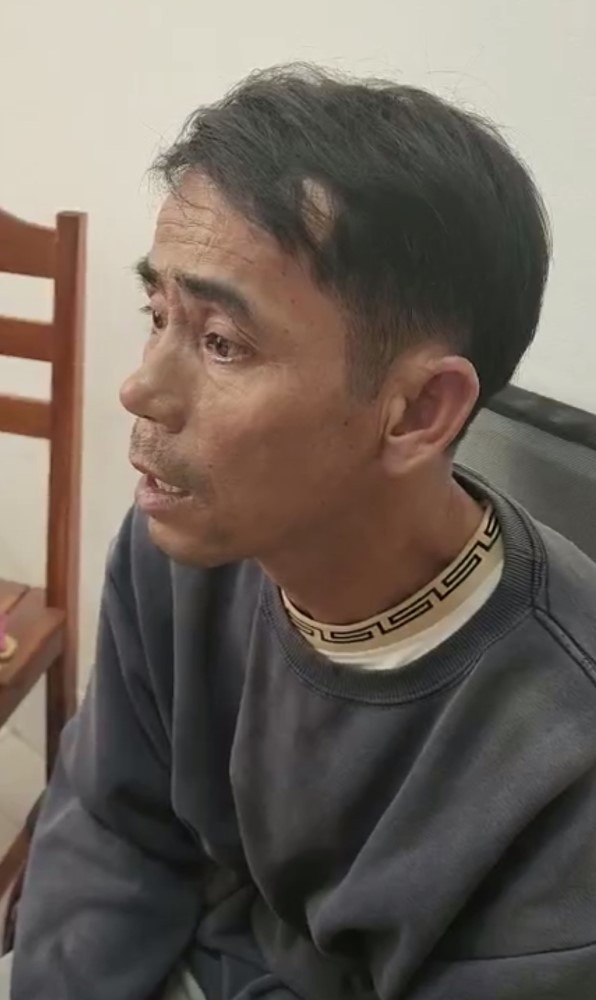 Bị truy nã, trốn ra nước ngoài: Hoàng Trung (SN 1978, trú tại xã Kỳ Tân, huyện Tân Kỳ, tỉnh Nghệ An), tháng 3/2003, lợi dụng là cán bộ thu ngân một công ty bảo hiểm nhân thọ trên địa bàn thị trấn Thái Hoà, huyện Nghĩa Đàn, Trung đã chiếm đoạt hơn 600 triệu đồng rồi bỏ trốn ra nước ngoài. Trung liên tục thay đổi địa điểm sinh sống, cắt đứt liên lạc với người thân, gây rất nhiều khó khăn cho lực lượng chức năng trong quá trình truy bắt. Ngày 23/10, Trung bị cơ quan Công an bắt giữ.