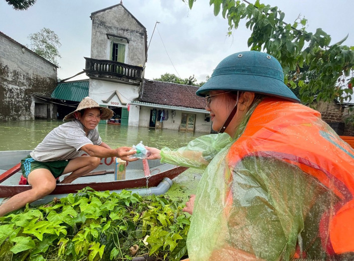 Địa bàn thôn Nam Hải (xã Nam Phương Tiến, huyện Chương Mỹ) được coi là “rốn lũ”của huyện bởi ngập lụt là câu chuyện gần như năm nào cũng xảy ra tại đây.