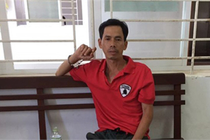Chồng dùng dao đâm vợ tử vong ngay mùng 1 Tết: Ngày 25/1, (tức mùng 1 Tết), Công an huyện Châu Đức đã bàn giao nghi can Võ Thanh Phong (42 tuổi, ngụ huyện Châu Đức, tỉnh Bà Rịa - Vũng Tàu) cho Công an tỉnh Bà Rịa - Vũng Tàu để điều tra xử lý về hành vi "Giết người".