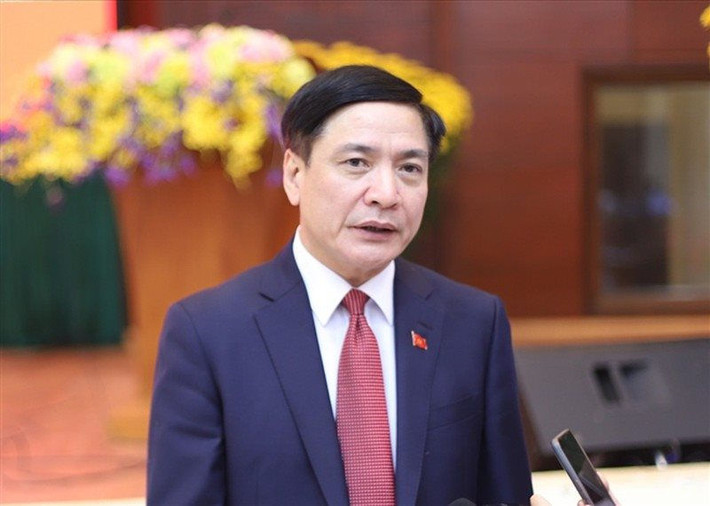 Tổng Thư ký, Chủ nhiệm Văn phòng Quốc hội Bùi Văn Cường, sinh ngày 18/6/1965, quê ở Hải Dương. Trình độ: Tiến sĩ Kỹ thuật an toàn hàng hải, Thạc sĩ An toàn hàng hải, Kỹ sư Điều hành tàu biển, Cử nhân Anh văn. Chức vụ: Ủy viên Trung ương Đảng khóa XI (dự khuyết) XII, XIII; Chánh Văn phòng Hội đồng bầu cử quốc gia; Đại biểu Quốc hội khóa XIII, XIV, XV.