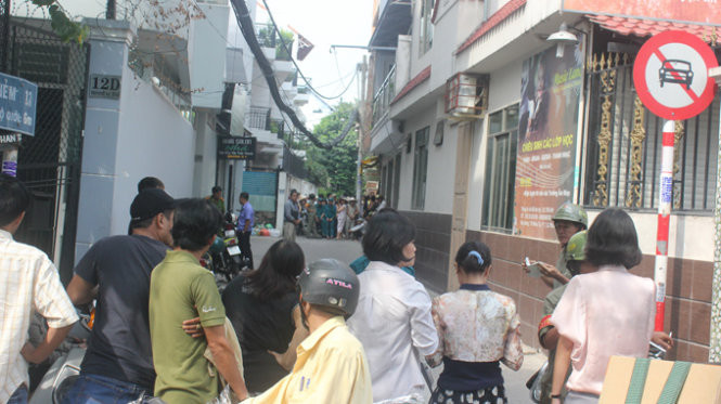 Nam thanh niên đâm bạn gái rồi tự sát: Sáng 20/6, một nam thanh niên đi vào quán cắt tóc nằm trên địa bàn xã Hàm Tử (Khoái Châu, Hưng Yên). Tại đây, nam thanh niên xảy ra mâu thuẫn, cãi vã với một cô gái. Đỉnh điểm, đối tượng này dùng dao đâm đối phương rồi chạy ra ngoài dùng dao tự sát. Phát hiện sự việc, người dân đã đưa cả nạn nhân và nghi phạm đi cấp cứu. .