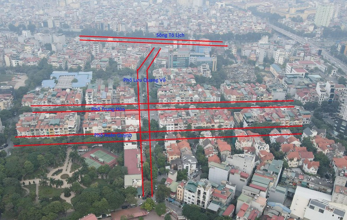 Toàn cảnh phố Lưu Quang Vũ và Xuân Quỳnh quận Cầu Giấy, Hà Nội nhìn từ trên cao.