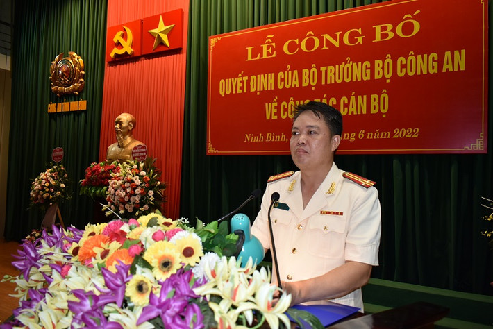 Thượng tá Tống Như Sơn - Trưởng phòng Cảnh sát Hình sự Công an tỉnh Ninh Bình được bổ nhiệm giữ chức Phó Giám đốc Công an tỉnh Ninh Bình. Thượng tá Tống Như Sơn (SN 1978, quê xã Yên Hưng, huyện Yên Mô, tỉnh Ninh Bình) có 22 năm công tác trong lực lượng Công an nhân dân.