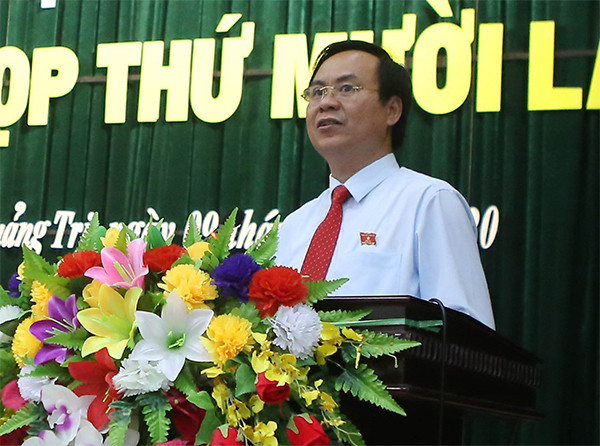 Ông Võ Văn Hưng, Phó Bí thư Tỉnh ủy, Chủ tịch UBND tỉnh Quảng Trị nhiệm kỳ 2021-2026. Ông Hưng sinh năm 1972, quê ở Quảng Trị. Trình độ lý luận chính trị: Cao cấp. Trình độ chuyên môn: Tiến sĩ Lâm nghiệp.