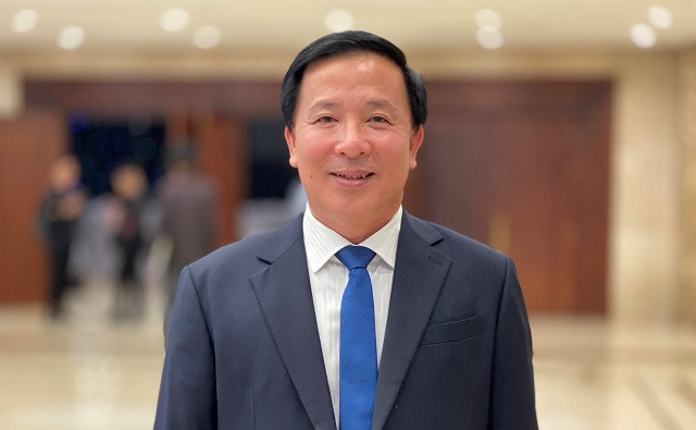 Ông Nguyễn Văn Út, Phó Bí thư Tỉnh ủy, Chủ tịch UBND tỉnh Long An nhiệm kỳ 2021-2026. Ông Út sinh năm 1969, quê ở Long An. Trình độ lý luận chính trị: Cao cấp. Trình độ chuyên môn: Thạch sĩ Kinh tế.
