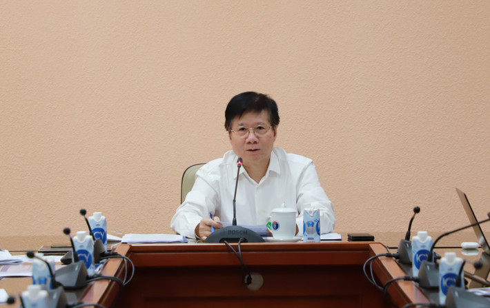 Với cương vị là Cục trưởng, ông Cường đã chỉ đạo đơn vị chức năng liên hệ, đề nghị phía Canada trả lời chính thức bằng văn bản để có căn cứ xử lý theo quy định pháp luật. Tuy nhiên, phía Canada không có văn bản trả lời nên ông Cường đã chỉ đạo chuyển thông tin liên quan, đề nghị Cục An ninh chính trị nội bộ Bộ Công an phối hợp xác minh làm rõ theo quy chế phối hợp giữa Bộ Y tế và Bộ Công an.