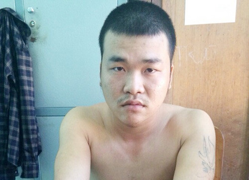 Tập trung nghiên cứu kỹ lưỡng các mối quan hệ của đối tượng này, lực lượng điều tra nắm được việc Nam có bạn gái quê ở Bình Thuận. Xác định rõ Nam đang trốn ở đây, lực lượng điều tra đã mật phục. Đêm ngày 24, rạng sáng 25/10, mũi trinh sát của Công an tỉnh Tiền Giang đã mai phục ở vị trí được cho là Nam đang lẩn trốn. Đến khoảng 8h sáng 25/10, khi Nam đang ngồi uống cà phê tại một quán nhỏ ở khu vực thị trấn Tân Sơn, huyện Ninh Sơn thì bị lực lượng trinh sát ập vào bắt giữ.