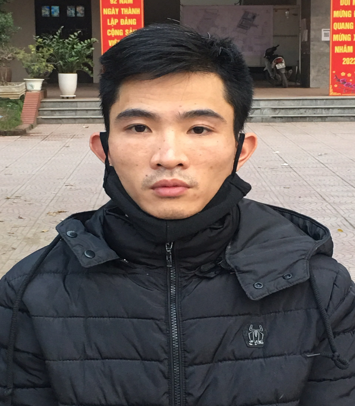 Trước đó, khoảng 13h00 ngày 18/1, Công an huyện Thạch Thất nhận được tin báo về việc, Bệnh viện đa khoa Thạch Thất tiếp nhận 1 ca cấp cứu (bệnh nhân là trẻ em) trong tình trạng nguy kịch.