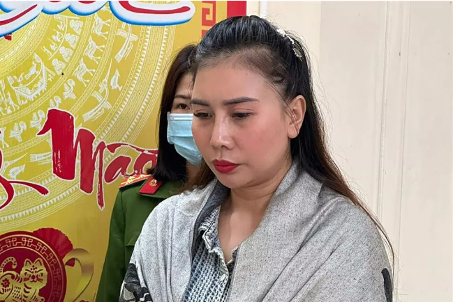 Ngày 20/9, Công an tỉnh Lâm Đồng đã bắt tạm giam bà Phạm Thị Minh Phi, 37 tuổi, hoa hậu doanh nhân, để điều tra về hành vi Lừa đảo chiếm đoạt tài sản.