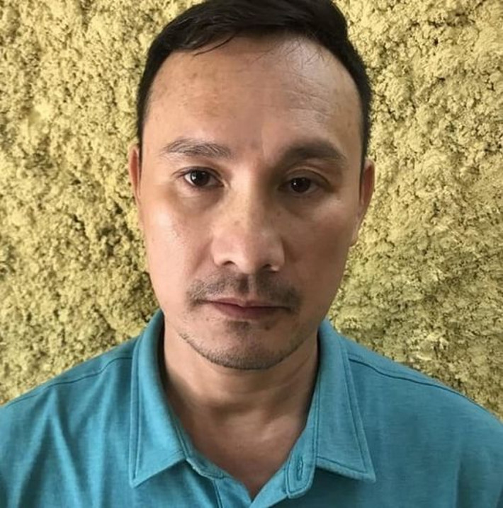 7. Giả danh Phó Trưởng phòng cảnh sát hình sự để lừa đảo: Ngày 3/10, Công an quận Thanh Xuân, Hà Nội đã ra quyết định khởi tố vụ án, khởi tố bị can và bắt tạm giam Phan Thế Nam (SN 1978; trú tại Chợ Rã, Ba Bể, Bắc Kạn) về tội Lừa đảo chiếm đoạt tài sản. Tại cơ quan Công an, Nam khai nhận do thiếu tiền ăn tiêu nên đã dùng thủ đoạn trên để lừa đảo chiếm đoạt tài sản. Theo hồ sơ, năm 2019, Nam từng bị kết án về tội Lừa đảo chiếm đoạt tài sản.