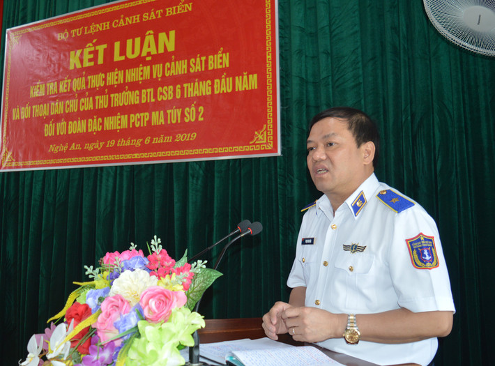 Thiếu tướng Phạm Kim Hậu - cựu phó tư lệnh kiêm tham mưu trưởng Cảnh sát biển Việt Nam: Cơ quan điều tra hình sự Bộ Quốc phòng cũng đã khởi tố bị can và thực hiện lệnh bắt tạm giam đối với: thiếu tướng Phạm Kim Hậu, cựu Phó tư lệnh kiêm Tham mưu trưởng cùng về tội tham ô tài sản.