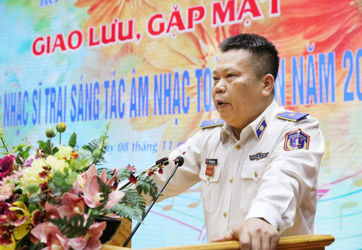 Thiếu tướng Bùi Trung Dũng - cựu phó tư lệnh Cảnh sát biển Việt Nam: Ông Dũng cũng bị Cơ quan điều tra hình sự Bộ Quốc phòng khởi tố bị can, bắt tạm giam về tội tham ô tài sản.