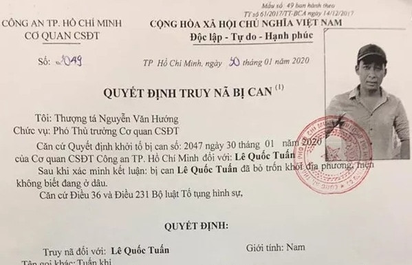 Từ ngày 5/2, Công an TP HCM liên tục cung cấp hình ảnh Tuấn "khỉ" cho các cơ quan báo chí đăng tải, hỗ trợ cơ quan điều tra trong quá trình truy nã nghi phạm. Ngày 7/2, Cơ quan CSĐT Công an TP HCM triệu tập vợ Tuấn "khỉ" - bà T.T.K.T., SN 1987 - lên làm việc. Hai người khác là bà H.T.T. (SN1975) và N.T.T. (SN 1972) cũng được triệu tập.