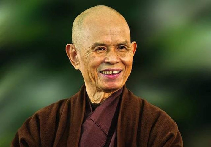 Cuối năm 2014, ông trải qua một cơn xuất huyết não và phải nhập viện ở Pháp trong 4 tháng rưỡi. Sau khi phục hồi, Thiền sư từ Pháp đến tính dưỡng ở Trung tâm tu học Làng Mai ở Thái Lan để được gần quê hương hơn. Năm 2017, ông một lần nữa trở lại Việt Nam và thăm chùa Từ Hiếu.