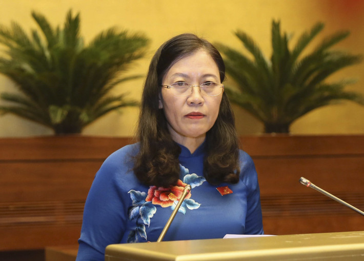 Chủ nhiệm Ủy ban Tư pháp Lê Thị Nga: Sinh 1964, quê Hà Tĩnh. Chức vụ: Ủy viên Trung ương Đảng: Khóa XII, XIII; Ủy viên Ủy ban Thường vụ Quốc hội: khóa XIV; Chủ nhiệm Ủy ban Tư pháp của Quốc hội: Khóa XIV; Đại biểu Quốc hội: Khóa X, XI, XII, XIII, XIV. Trình độ lý luận chính trị: Cao cấp. Trình độ chuyên môn: Thạc sĩ Luật.