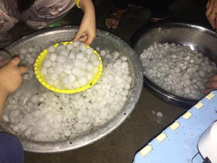 Hầu hết các địa phương ghi nhận có mưa đá như Mường Khương, Si Ma Cai, Bắc Hà, Sa Pa, Bảo Thắng, Bảo Yên, Văn Bàn... Ảnh: VOV.