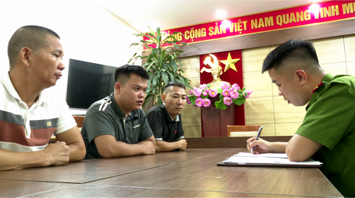 Khởi tố 3 đối tượng hành hung tài xế xe khách: Ngày 12/8/2023, Công an TP Hạ Long (tỉnh Quảng Ninh) đã khởi tố bị can với Trần Văn Khe, (SN 1972), T.T.D, (SN 2007) cùng trú Cẩm Phả, Quảng Ninh; Nguyễn Anh Ngọc (SN 1999, trú TP Thái Bình, Thái Bình) và Đào Việt Long (SN 1990, trú Cẩm Phả, Quảng Ninh) về tội gây rối trật tự công cộng. Tại cơ quan Công an, nhóm đối tượng trên thừa nhận đã chặn, tấn công tài xế xe BKS 17B-02123 tại chân cầu Bãi Cháy (TP Hạ Long). Nhóm đối tượng này đã nhiều lần chặn xe của hãng xe Thiên Hoàng Hải (Thái Bình) và đe doạ hành hung tài xế.