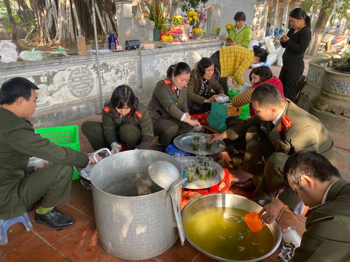 Những khó khăn mà những gia đình này phải đối diện là trùng điệp nên cán bộ chiến sĩ Phòng PA03 mong muốn có thể chia sẻ, kết nối yêu thương…