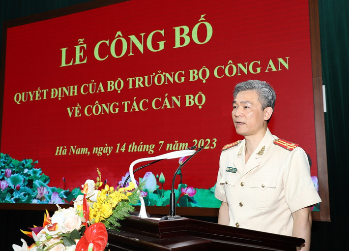 Phát biểu nhận nhiệm vụ, Thượng tá Nguyễn Anh Tuấn trân trọng cảm ơn Đảng ủy Công an Trung ương, lãnh đạo Bộ Công an, Tỉnh uỷ, UBND tỉnh đã tin tưởng, giao trọng trách mới và khẳng định đây là niềm vinh dự, tự hào nhưng cũng là trách nhiệm hết sức nặng nề. Trên cương vị công tác mới, đồng chí nguyện tiếp tục phấn đấu vươn lên, không ngừng học tập, rèn luyện, nâng cao phẩm chất, đạo đức cách mạng, bản lĩnh chính trị, năng lực công tác, đoàn kết nội bộ, phát huy trí tuệ tập thể, hoàn thành xuất sắc nhiệm vụ được giao.