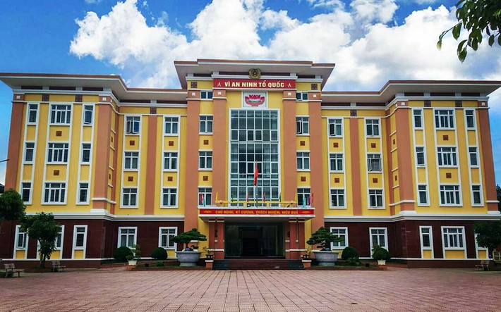 Câu chuyện đau lòng bắt đầu từ ngày 3/1/2021 khi anh Giàng A Dơ (bố vợ anh V.) lên Công an huyện Than Uyên trình báo về việc con rể mất tích bí ẩn sau khi cầm một món tiền lớn để đi mua lợn vào trưa ngày 30/12/2020.