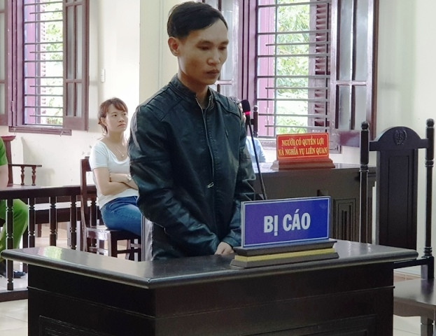 Ngày 31/10/2018, TAND tỉnh Quảng Bình tuyên phạt Hùng án chung thân về tội “Giết người” và 5 năm tù tội “Cướp tài sản”, tổng mức hình phạt chung thân.