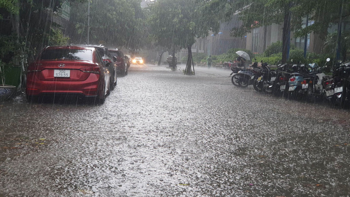 Có khu vực ngập sâu, các phương tiện không thể di chuyển.