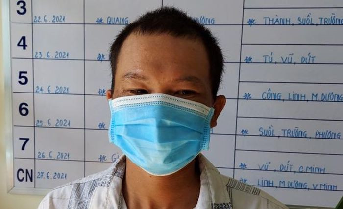 Bị bắt khi hiếp dâm bé gái 9 tuổi ngoài ruộng: Trần Văn Ngon (SN 1993, ngụ xã An Thái Trung, huyện Cái Bè, tỉnh Tiền Giang) dụ dỗ bé gái 9 tuổi ra bờ ruộng thuộc xã Ba Sao (huyện Cao Lãnh, Đồng Tháp) để quan hệ tình dục với lời hứa sẽ cho điện thoại thì bị người dân phát hiện, khống chế và trình báo cơ quan Công an. Ngày 24/6, Ngon bị Công an tỉnh Đồng Tháp bắt tạm giam.