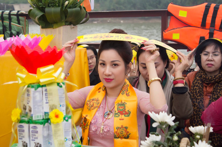 Đến 18h30 ngày 30/3, anh Trịnh Ngọc Anh cùng người điều hành nhà xe Phúc Cường đến gặp vợ chồng bà Dương ở nhà số 366 đường Lê Quý Đôn, thành phố Thái Bình.