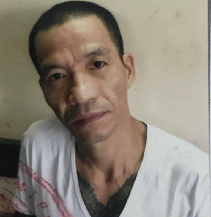 Cũng theo hồ sơ của Công an, Long có tới 4 tiền án, 3 tiền sự, trong đó 90% tội liên quan đến cố ý gây thương tích. Biệt danh Long "máy chém" xuất phát từ thời thanh niên, khi anh trai Hải "Bánh" làm trùm giang hồ đất Bắc. Thời điểm đó, các cuộc "giao chiến" với đối thủ, Long đều trực tiếp tham gia đâm chém người.
