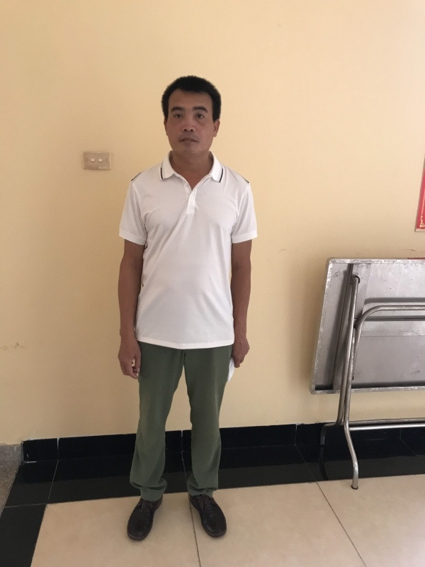 Giả độc thân lừa tình, tiền nhiều phụ nữ: Tống Anh San (SN 1979, trú tại huyện Thanh Oai, Hà Nội) mặc dù đã có vợ, con nhưng San vẫn lên mạng xã hội làm quen, hẹn hò của những người độc thân giới thiệu bản thân đang làm việc ở Tập đoàn Điện lực Việt Nam... Khi thấy các phụ nữ có tình cảm với mình, San lừa tình, lừa tiền các nạn nhân, Sau khi nhiều bị hại không thể đáp ứng đưa tiền cho San được nữa, đối tượng lấy lý do gặp khó khăn để chia tay, trốn tránh việc trả tiền. Tháng 6/2023, Công an TP Hà Nội đã ra thông báo, tìm bị hại trong vụ án này.