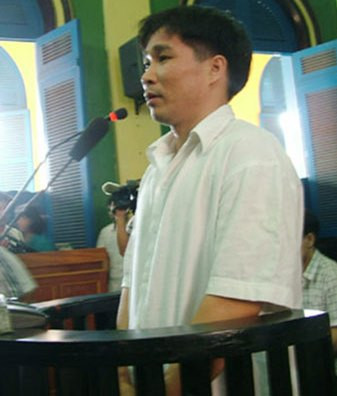 Được biết, Phạm Đức Bình có biệt danh Bình “Kiểm” do từng tham gia vào lực lượng Kiểm soát quân sự ở TP HCM. Sau khi rời quân đội, Bình “Kiểm” dấn thân vào giang hồ và với bản chất ngang tàng, hung hãn đã nhanh chóng trở thành đàn anh số má và vào tù ra tội nhiều lần.