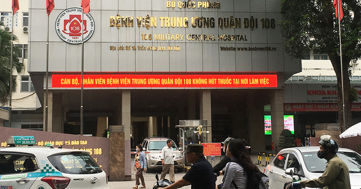 Qua làm việc, bệnh viện xác định không ra quyết định nào về việc duyệt kết quả đấu thầu gói căng tin cơm nhân dân cho ông Nguyễn Văn Quốc; không xác nhận vào bất cứ giấy ủy quyền nào cho Nguyễn Văn Quốc làm chủ thầu căng tin nhân dân, cũng như nhà để xe... Kết quả trưng cầu giám định Phòng kỹ thuật hình sự Hải Dương cũng xác định chữ ký trong tờ giấy ghi hợp đồng đặt cọc, các tờ giấy biên nhận tiền, biên bản giao nhận do H chuyển đến đều là của Quốc.