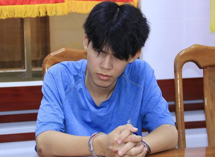 Nam sinh lớp 10 lừa bạn thân chở đi chơi rồi sát hại để cướp tài sản: Ngày 23/3, Bùi Trọng Nghĩa (SN 2005 ở An Giang) trong thời gian chơi với Thái Quang M. (SN 1993), biết M. có nhiều trang sức có giá trị nên Nghĩa đã cướp tài sản, sát hại nạn nhân để có tiền chuộc 2 chiếc mô tô mà Nghĩa cầm cố trước đó. Đến ngày 25/3, Nghĩa bị Công an tỉnh An Giang bắt giữ.