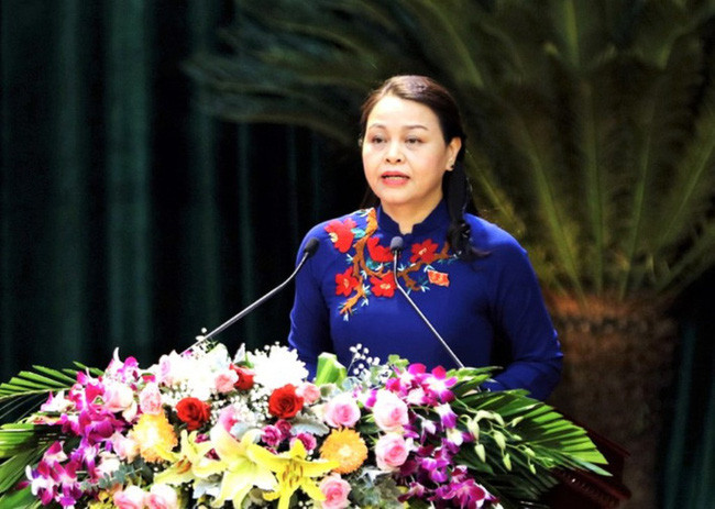 Bí thư Ninh Bình hứa sẽ góp sức tiếp tục đổi mới, nâng cao hiệu quả hoạt động giám sát, tập trung giám sát những vấn đề lớn, bức xúc trong đời sống kinh tế - xã hội như: giám sát hiệu quả quản lý sử dụng đất đai, tài nguyên, bảo vệ môi trường tại các khu công nghiệp và bảo vệ môi trường đô thị… Bà Hà rất quan tâm đến các vấn đề về sự tiến bộ của phụ nữ, bình đẳng giới, gia đình và trẻ em. Với vai trò là Trưởng đoàn ĐBQH khóa XIV, nếu được trứng cử khóa XV, Bí thư Ninh Bình hứa sẽ tiếp tục thực hiện trách nhiệm là cầu nối giữa tỉnh với các bộ, ban, ngành của Trung ương.