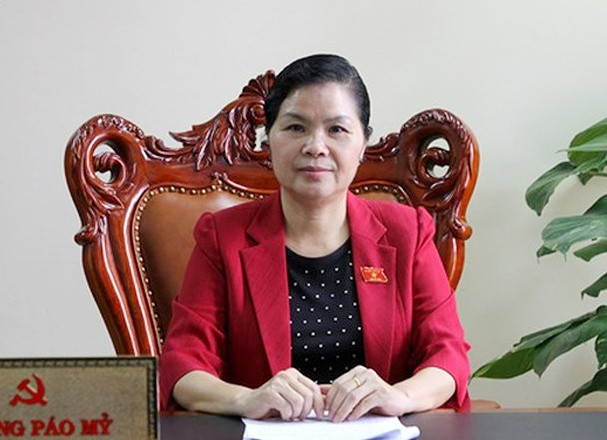 Đồng thời, bà sẽ theo dõi, đôn đốc giải quyết kịp thời những kiến nghị chính đáng của cử tri; nỗ lực phấn đấu thực hiện nhiệm vụ của cử tri ủy nhiệm trên tinh thần đại diện cho quyền lợi, ý chí nguyện vọng của cử tri. Qua đó, Bí thư Lai Châu mong muốn góp phần nâng cao đời sống cho người dân, xây dựng tỉnh ngày càng phát triển giàu đẹp, văn minh.