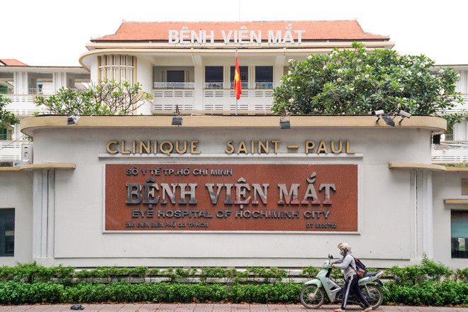 Vụ án “Vi phạm quy định về đấu thầu gây hậu quả nghiêm trọng” xảy ra tại Bệnh viện Mắt TP HCM.